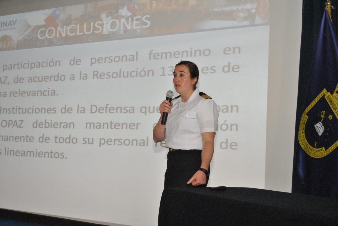 CONFERENCIA “PARTICIPACIÓN Y EXPERIENCIAS EN OPERACIONES DE PAZ” EN APOLINAV. CONFERENCIA “PARTICIPACIÓN Y EXPERIENCIAS EN OPERACIONES DE PAZ” EN APOLINAV.