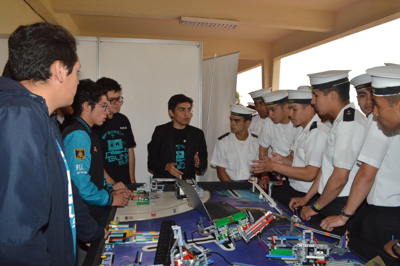 ARMADA REAFIRMA SU COMPROMISO CON LA EDUCACIÓN EN FERIA DE INNOVACIÓN. ARMADA REAFIRMA SU COMPROMISO CON LA EDUCACIÓN EN FERIA DE INNOVACIÓN.