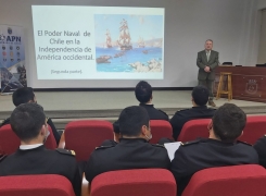 CONFERENCIA “EL PODER NAVAL DE CHILE EN LA INDEPENDENCIA DE AMÉRICA OCCIDENTAL” EN LA ACADEMIA POLITÉCNICA NAVAL.