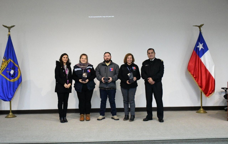 SERVICIO DE VIVIENDA Y URBANISMO DE VALPARAÍSO REALIZÓ CONFERENCIA EN LA ACADEMIA POLITÉCNICA NAVAL.