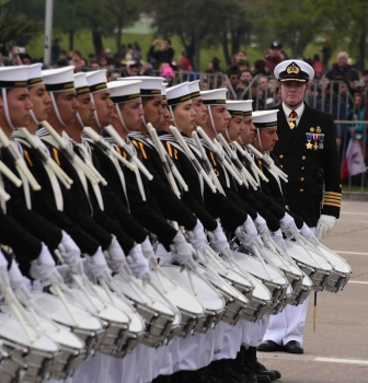 ACADEMIA POLITÉCNICA NAVAL DESFILÓ EN EL DÍA DE LAS GLORIAS DEL EJÉRCITO DE CHILE.