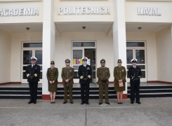 LA ACADEMIA POLITÉCNICA NAVAL RECIBIÓ SALUDOS PROTOCOLARES DE CARABINEROS DE CHILE.