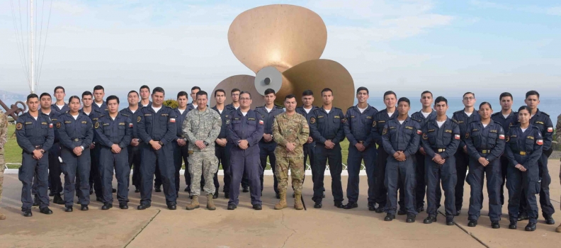 ALUMNOS DE LA ACADEMIA POLITÉCNICA NAVAL REALIZAN MÓDULO DE COMUNICACIÓN CONJUNTA.