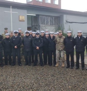 ALUMNOS DE LA ACADEMIA POLITÉCNICA NAVAL EFECTÚAN VISITA PROFESIONAL A SUBTELVALP.