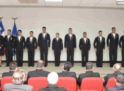 10 NUEVOS OPERADORES DE MÁQUINAS DE HERRAMIENTAS EGRESAN DE LA ACADEMIA POLITÉCNICA NAVAL.