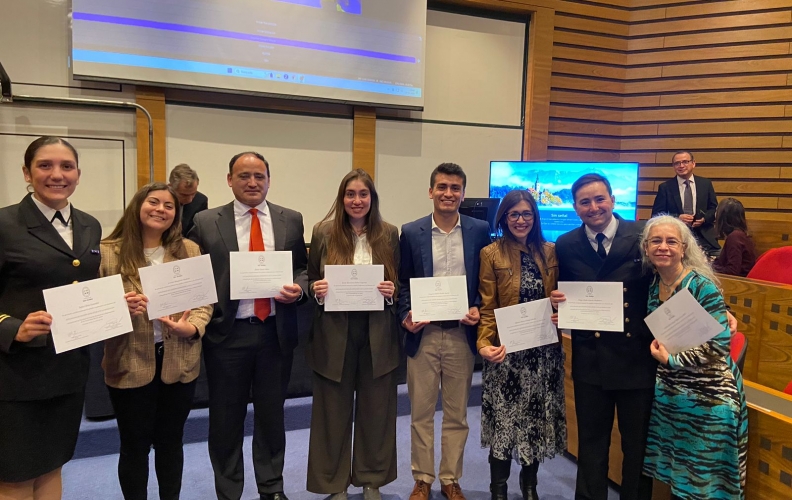 PERSONAL DE LA ACADEMIA POLITÉCNICA NAVAL SE PREPARA EN LA UNIVERSIDAD DE LOS ANDES.