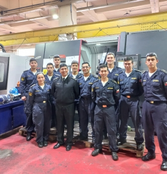 CURSO PRIMER AÑO OPERADOR DE MÁQUINAS HERRAMIENTAS DE LA A.P.N. VISITÓ ASMAR (V).