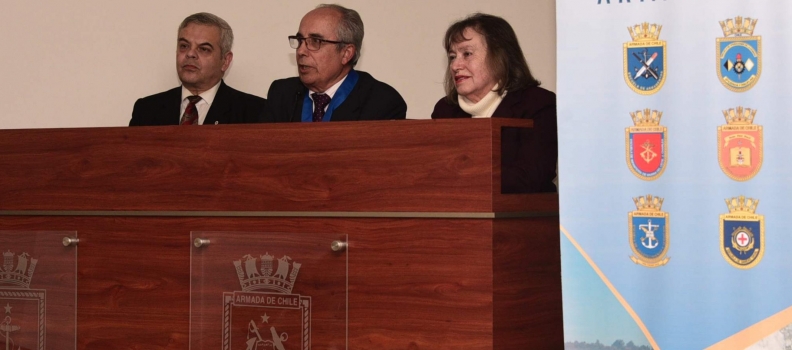 LA ACADEMIA DE HISTORIA NAVAL Y MARÍTIMA DE CHILE EXPONE EN LA ACADEMIA POLITÉCNICA NAVAL.