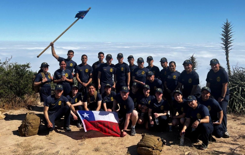 ALUMNOS DE LA ESCUELA DE ABASTECIMIENTO Y SERVICIOS EN TERRENO.