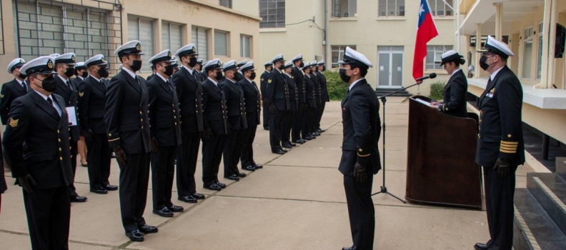 LA ACADEMIA POLITÉCNICA NAVAL FINALIZÓ EL 2° CURSO DE MANDO 2022.