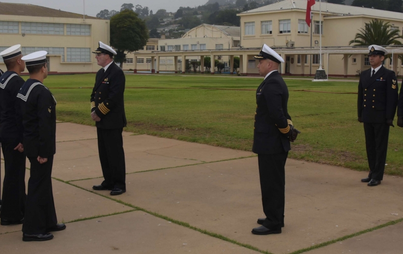 LA ACADEMIA POLITÉCNICA NAVAL RECEPCIONÓ AL CURSO “NADADORES DE RESCATE”.