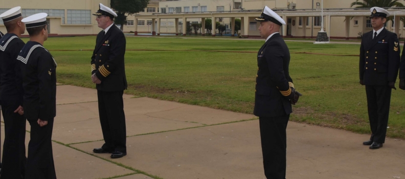 LA ACADEMIA POLITÉCNICA NAVAL RECEPCIONÓ AL CURSO “NADADORES DE RESCATE”.