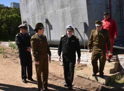 DIRECTOR DE LA ESCUELA DE ESPECIALIDADES DE CARABINEROS VISITA LA ACADEMIA POLITÉCNICA NAVAL.