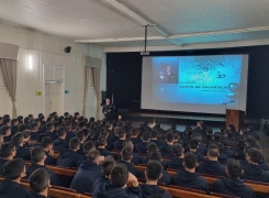 ESCUELA DE BUCEO DE LA A.P.N. REALIZA CHARLA MOTIVACIONAL EN ESGRUM.