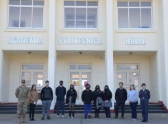 ALUMNOS DE COLEGIO CHILENO BRITÁNICO VISITARON LA ACADEMIA POLITÉCNICA NAVAL.