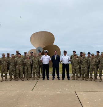 ALUMNOS DE LA ESCUELA DE TELECOMUNICACIONES DEL EJÉRCITO VISITAN LA ACADEMIA POLITÉCNICA NAVAL.