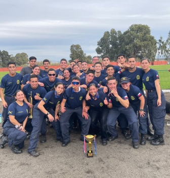 ESCUELA DE ABASTECIMIENTO DE LA ACADEMIA POLITÉCNICA NAVAL REALIZÓ TARDE DEPORTIVA.