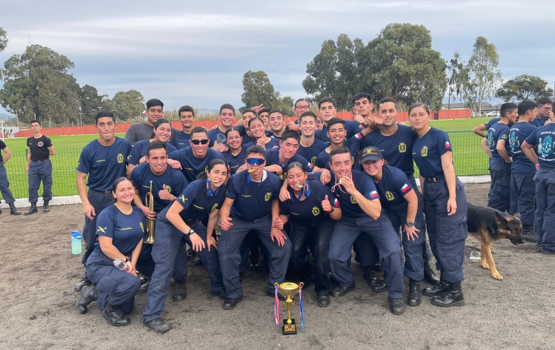 ESCUELA DE ABASTECIMIENTO DE LA ACADEMIA POLITÉCNICA NAVAL REALIZÓ TARDE DEPORTIVA.