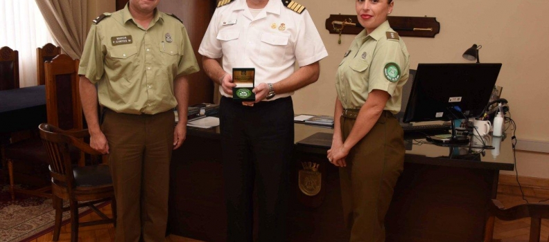 ACADEMIA POLITÉCNICA NAVAL RECIBIÓ LA VISITA DE CARABINEROS DE CHILE.