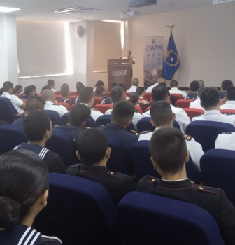 LA ACADEMIA POLITÉCNICA NAVAL REALIZA CHARLAS INFORMATIVAS SOBRE EL ACOSO SEXUAL, LA VIOLENCIA Y LA DISCRIMINACIÓN DE GÉNERO.