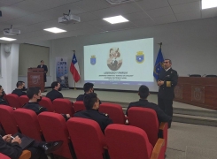 ACADEMIA POLITÉCNICA NAVAL EFECTUÓ CONFERENCIA “LIDERAZGO Y FAMILIA”.