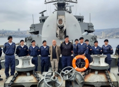 VISITA PROFESIONAL EFECTUARON ALUMNOS DE LA ACADEMIA POLITÉCNICA NAVAL A LA FRAGATA LYNCH.