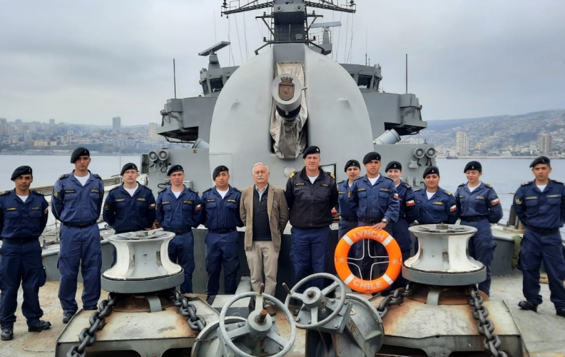 VISITA PROFESIONAL EFECTUARON ALUMNOS DE LA ACADEMIA POLITÉCNICA NAVAL A LA FRAGATA LYNCH.