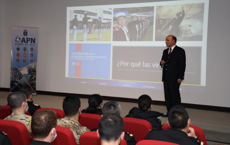 CONFERENCIA “FORMACIÓN NAVAL BASADA EN VIRTUDES” EN LA ACADEMIA POLITÉCNICA NAVAL.