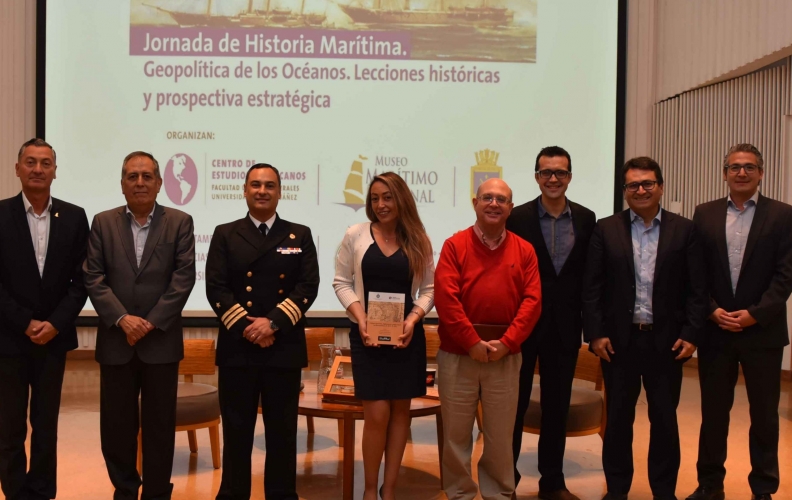 ACADEMIA POLITÉCNICA NAVAL PARTICIPA EN “JORNADA DE HISTORIA MARÍTIMA” DE LA UNIVERSIDAD ADOLFO IBAÑEZ.