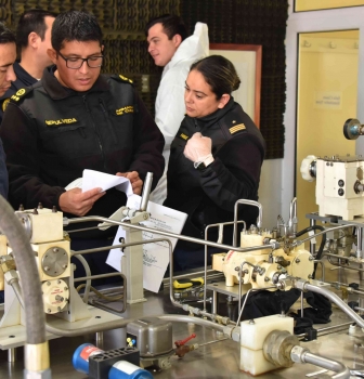 DOTACIÓN DE LA FRAGATA WILLIAMS REALIZA PRUEBAS EN SIMULADOR DE LA ACADEMIA POLITÉCNICA NAVAL.