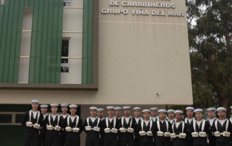 ACADEMIA POLITÉCNICA NAVAL REPRESENTÓ A LA INSTITUCIÓN EN EL 96° ANIVERSARIO DE CARABINEROS DE CHILE.