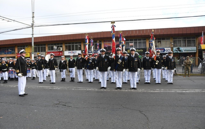 ACADEMIA POLITÉCNICA NAVAL DESFILÓ EN VALPARAÍSO EN CONMEMORACIÓN DEL 212° ANIVERSARIO PATRIO.