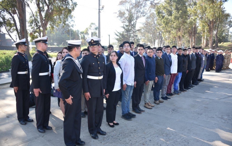 APOLINAV RECEPCIONÓ A LOS NUEVOS ALUMNOS TROPA PROFESIONAL. APOLINAV RECEPCIONÓ A LOS NUEVOS ALUMNOS TROPA PROFESIONAL.