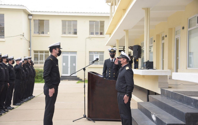 ACADEMIA POLITÉCNICA NAVAL GRADUÓ EL 5° CURSO DE MANDO 2021. ACADEMIA POLITÉCNICA NAVAL GRADUÓ EL 5° CURSO DE MANDO 2021.