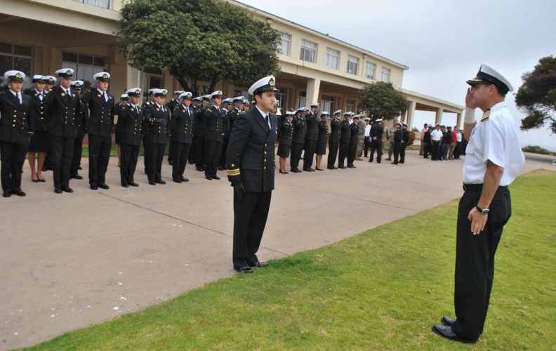 CURSO DE GUARDIAMARINAS 2017 FINALIZÓ SU ESTADÍA EN APOLINAV. CURSO DE GUARDIAMARINAS 2017 FINALIZÓ SU ESTADÍA EN APOLINAV.