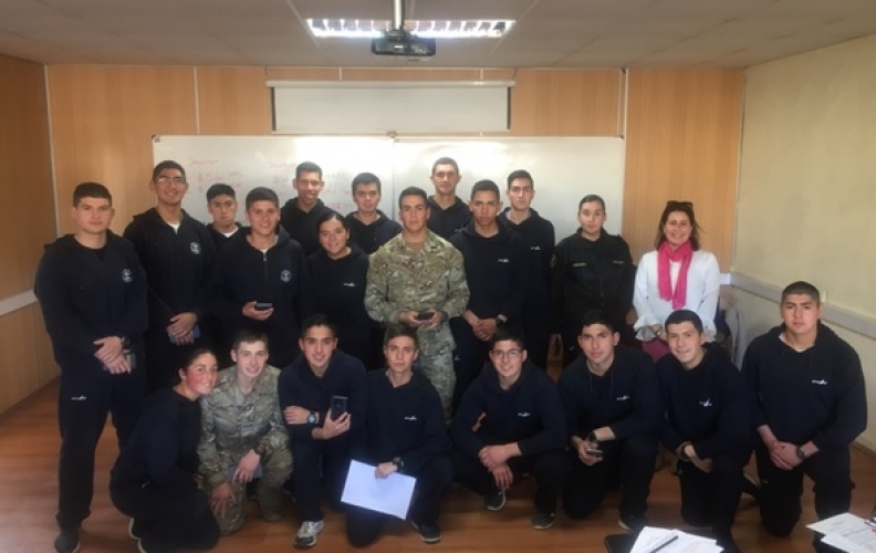 TALLERES DE PREVENCIÓN SOCIAL A NIVEL FAMILIAR DIRIGIDO A GRUMETES DE 2° AÑO DE LA A.P.N. TALLERES DE PREVENCIÓN SOCIAL A NIVEL FAMILIAR DIRIGIDO A GRUMETES DE 2° AÑO DE LA A.P.N.