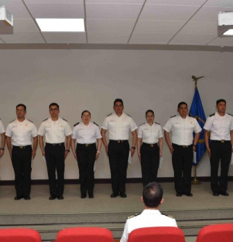 ACADEMIA POLITÉCNICA NAVAL ENTREGÓ DIPLOMAS DE TÉRMINO DE CURSO DE REFRIGERACIÓN Y AIRE ACONDICIONADO E INTELIGENCIA DE COMBATE.