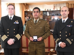 ACADEMIA POLITÉCNICA NAVAL SALUDA A CARABINEROS DE CHILE.