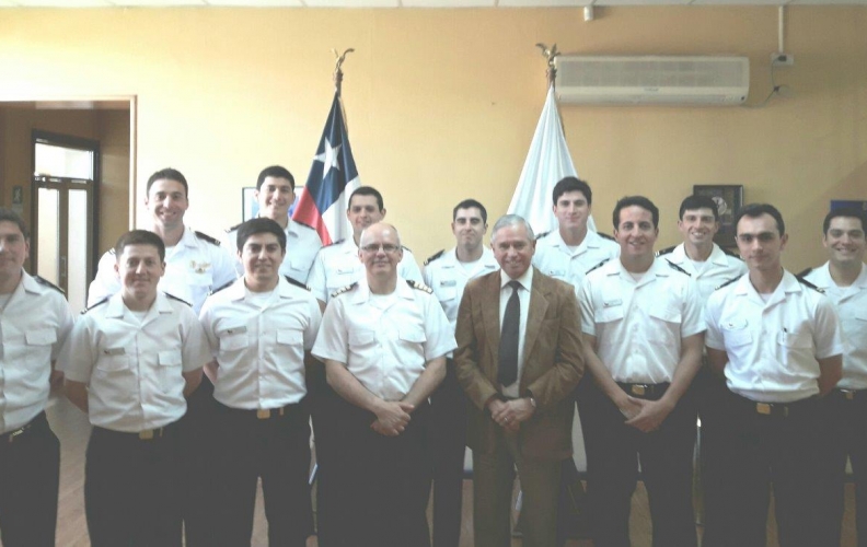 VISITA PROFESIONAL REALIZAN ALUMNOS DEL 7° AÑO TELECOMUNICACIONES DE LA APOLINAV. VISITA PROFESIONAL REALIZAN ALUMNOS DEL 7° AÑO TELECOMUNICACIONES DE LA APOLINAV.