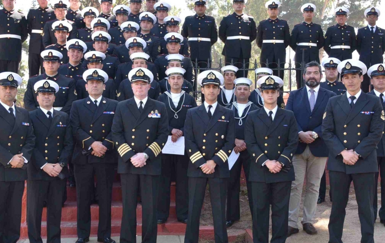 ACADEMIA POLITÉCNICA NAVAL FINALIZÓ CURSOS DE CAPACITACIÓN “OPERADOR CÁMARA HIPERBÁRICA” Y “CONDUCTOR VEHÍCULOS MILITARES”.