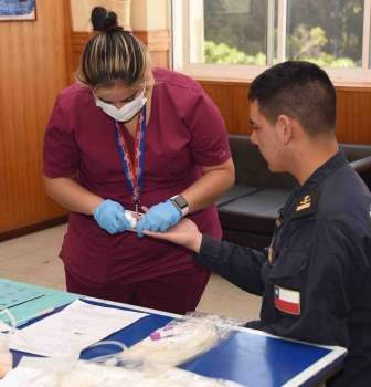 ACADEMIA POLITÉCNICA NAVAL REALIZA APORTE AL BANCO DE SANGRE MÓVIL.