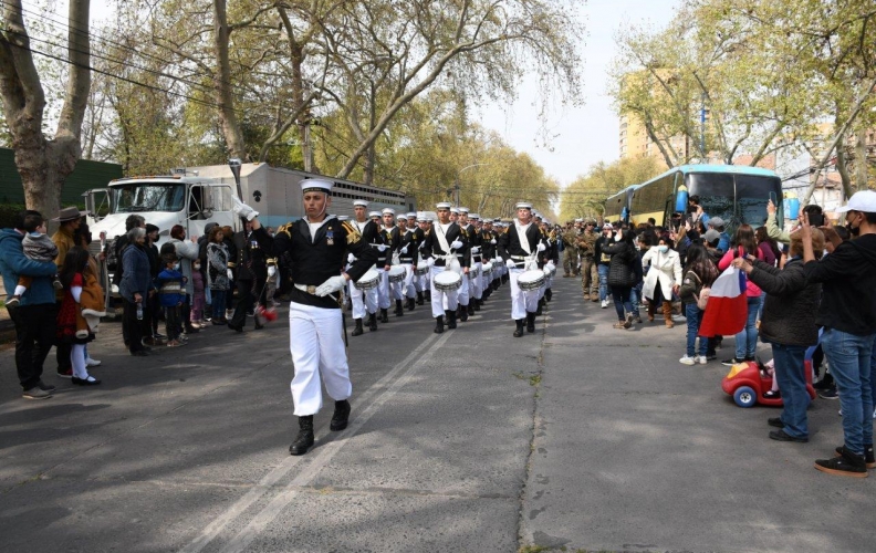 ACADEMIA POLITÉCNICA NAVAL DESFILÓ EN EL DÍA DE LAS GLORIAS DEL EJÉRCITO DE CHILE.