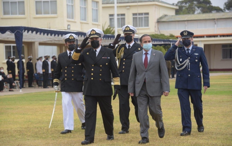 ACADEMIA POLITÉCNICA NAVAL REALIZÓ GRADUACIÓN PRESIDIDA POR EL MINISTRO DE DEFENSA (S). ACADEMIA POLITÉCNICA NAVAL REALIZÓ GRADUACIÓN PRESIDIDA POR EL MINISTRO DE DEFENSA (S).