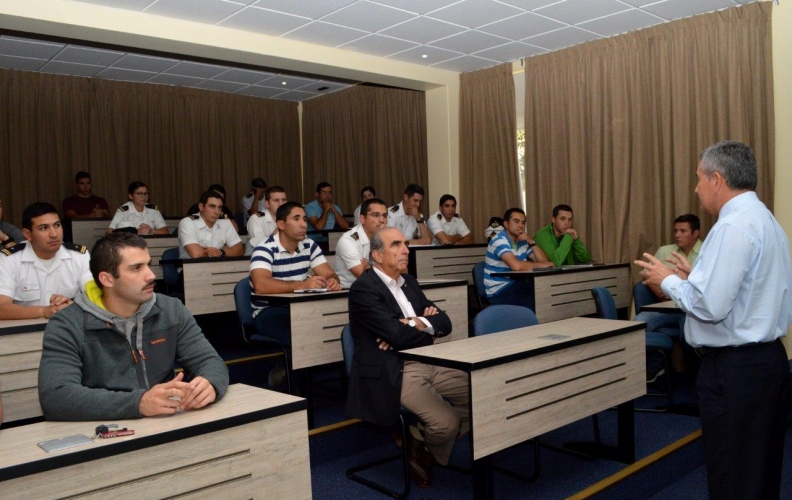 APOLINAV REALIZA SEMINARIO DE ADMINISTRACIÓN ESTRATÉGICA PARA OFICIALES ALUMNOS. APOLINAV REALIZA SEMINARIO DE ADMINISTRACIÓN ESTRATÉGICA PARA OFICIALES ALUMNOS.