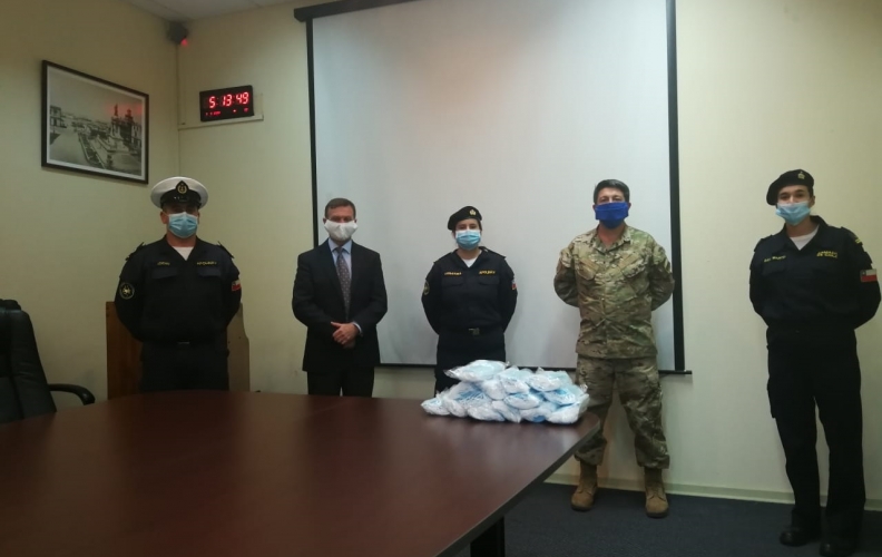 CORPORACIÓN CULTURAL “ARTURO PRAT” DONÓ MASCARILLAS PARA LA FUERZA DE TAREA NAVAL. CORPORACIÓN CULTURAL “ARTURO PRAT” DONÓ MASCARILLAS PARA LA FUERZA DE TAREA NAVAL.
