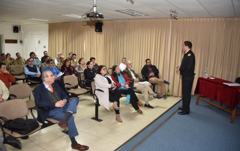 REUNIÓN DE LA UNIDAD DE ASEGURAMIENTO DE LA CALIDAD DE LA APOLINAV CON PROFESORES. REUNIÓN DE LA UNIDAD DE ASEGURAMIENTO DE LA CALIDAD DE LA APOLINAV CON PROFESORES.