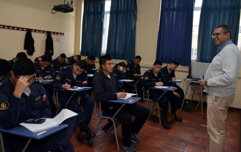 PROFESOR DE LA APOLINAV ES ELEGIDO “CONSEJERO DE ESPECIALIDAD NAVAL” DEL COLEGIO DE INGENIEROS DE CHILE. PROFESOR DE LA APOLINAV ES ELEGIDO “CONSEJERO DE ESPECIALIDAD NAVAL” DEL COLEGIO DE INGENIEROS DE CHILE.