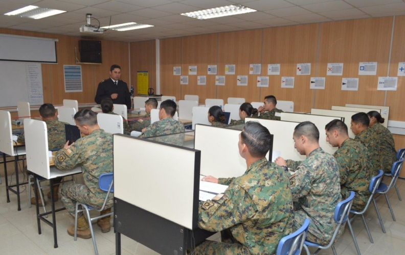 ALUMNOS DE LA ESCUELA DE TELECOMUNICACIONES DEL EJÉRCITO VISITAN LA APOLINAV. ALUMNOS DE LA ESCUELA DE TELECOMUNICACIONES DEL EJÉRCITO VISITAN LA APOLINAV.