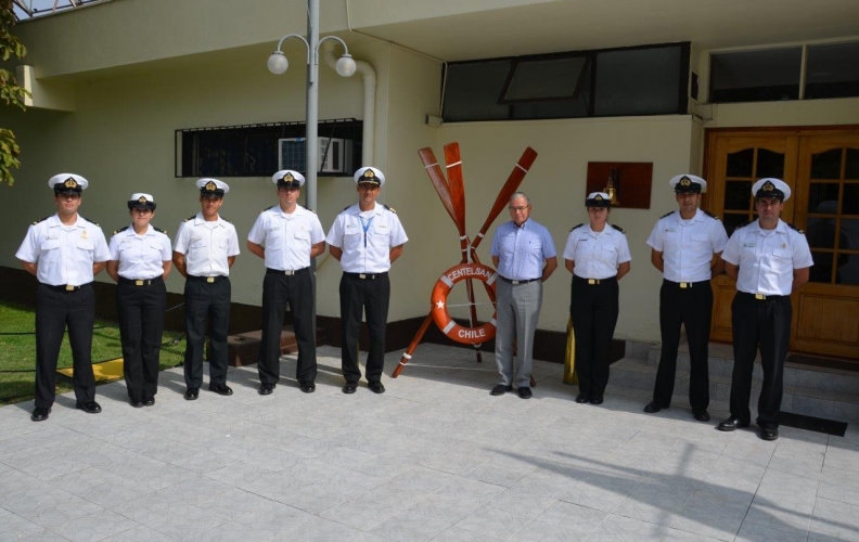 ALUMNOS OFICIALES DE TELECOMUNICACIONES REALIZAN VISITA PROFESIONAL AL CENTRO DE TELECOMUNICACIONES NAVALES DE SANTIAGO. ALUMNOS OFICIALES DE TELECOMUNICACIONES REALIZAN VISITA PROFESIONAL AL CENTRO DE TELECOMUNICACIONES NAVALES DE SANTIAGO.