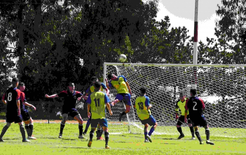 ACADEMIA POLITÉCNICA NAVAL GANA PARTIDO DE FÚTBOL POR LA LIGA DEPORTIVA DE EDUCACIÓN SUPERIOR.